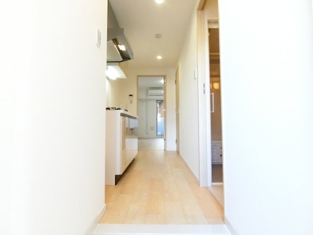 玄関　詳細は、RISUMO江坂本店までお問合せください♪