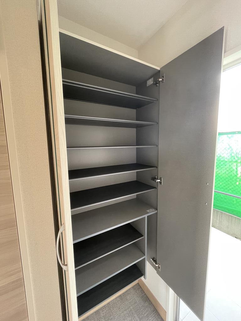 玄関　シューズBOX