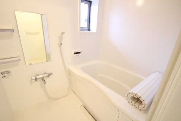バス・シャワールーム　別号室の写真となります。
