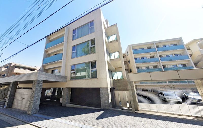福岡市中央区平尾浄水町のマンションの建物外観