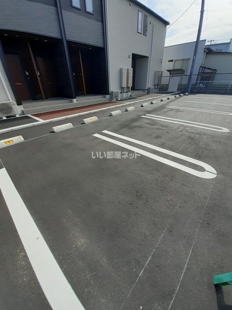 【南相馬市原町区上渋佐のアパートの駐車場】