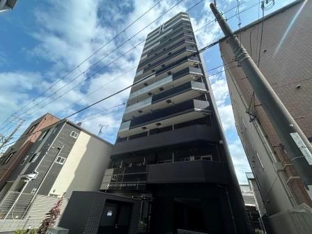 アドバンス大阪フルーヴの建物外観