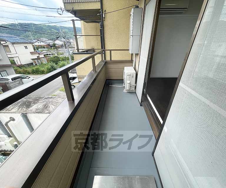 【乙訓郡大山崎町字下植野のマンションのバルコニー】