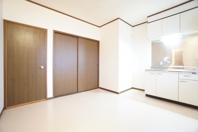 居室・リビング　※同物件・同タイプの写真です