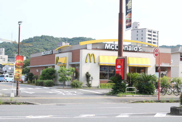 飲食店　マクドナルド 大分賀来店（飲食店）まで750m
