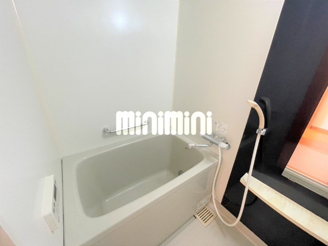 バス・シャワールーム　追い焚き機能付き