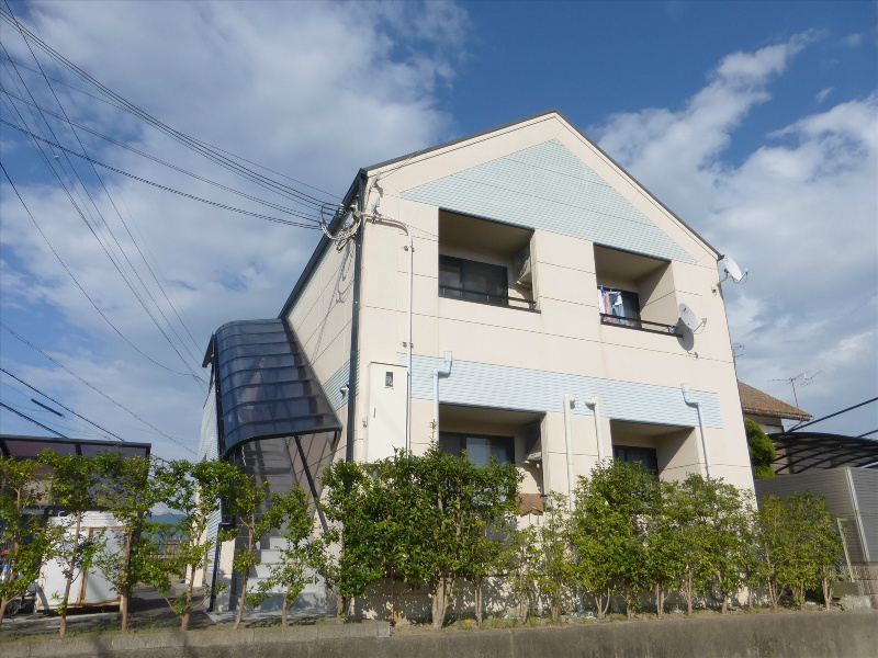 モアフィール若葉の建物外観