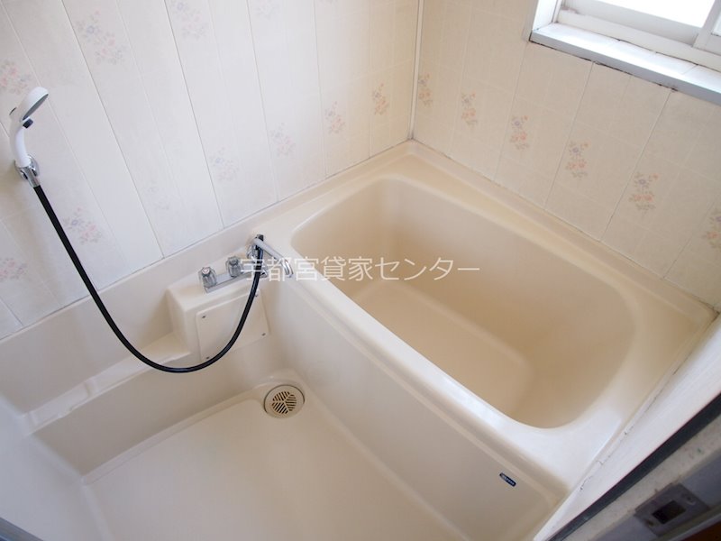 森村貸家の風呂写真