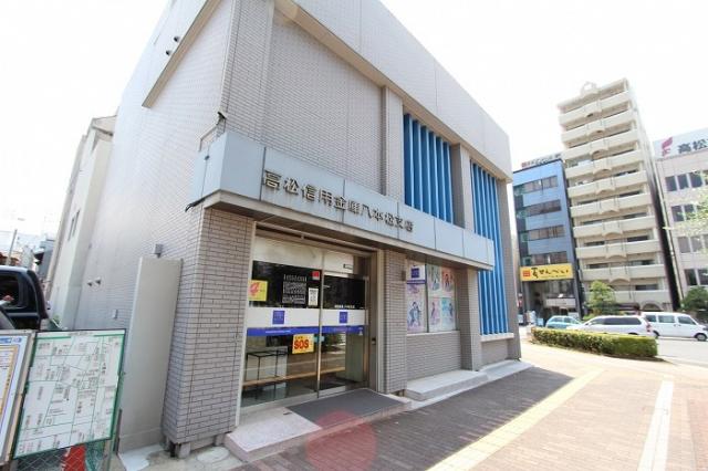 【高松市中野町のマンションの銀行】