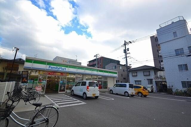 【広島市西区三篠町のマンションのコンビニ】