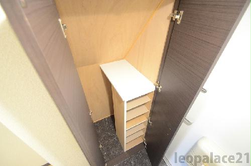 玄関　備品や設備仕様は号室等により異なるため現地をご確認ください。