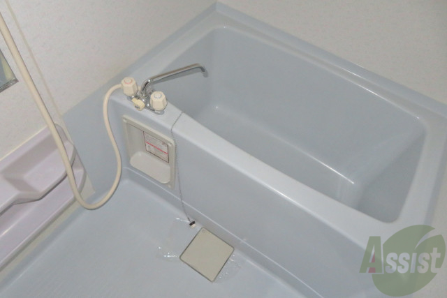 バス・シャワールーム　バスルームはこちらです。一日の疲れをここで癒して下さい。