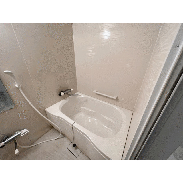 バス・シャワールーム　お風呂です