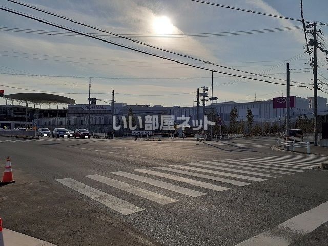 ショッピングセンター　イオンモール豊川（ショッピングセンター）まで381m