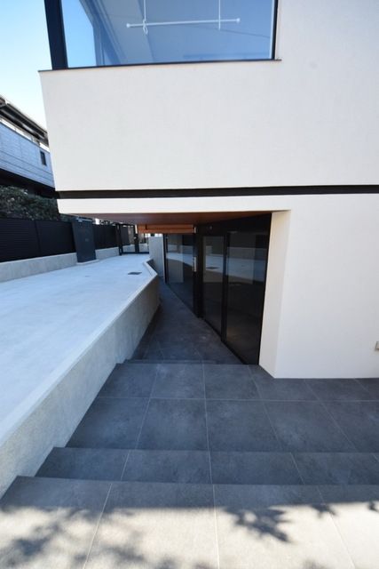 ロビー　☆お問い合わせはお早めに☆