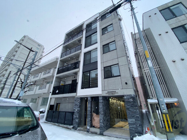 建物外観　札幌市北区北１８条西「レジデンス北１８条」