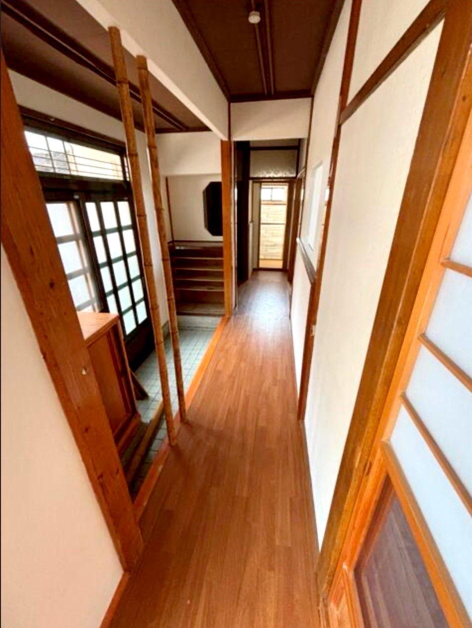 玄関　生活しやすい動線。