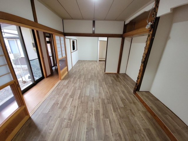 居室・リビング　LDKでも使用可能な開放的な居室