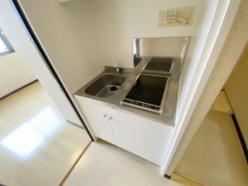 バス・シャワールーム　雨の日も安心。浴室は換気乾燥機付きです！