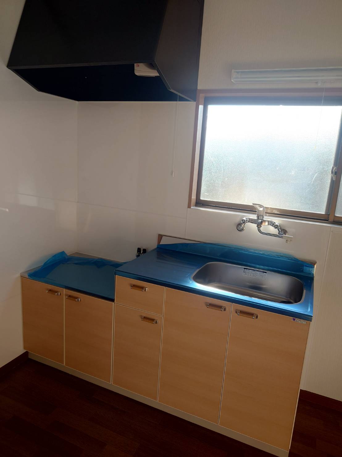 キッチン　新設シンク・ガス台