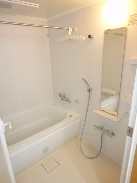 バス・シャワールーム　ゆったり過ごせるお風呂です