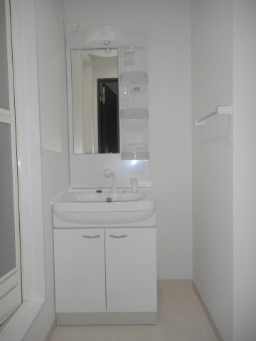 洗面設備　同物件別号室の写真です。