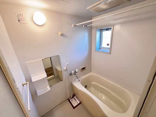 バス・シャワールーム　バスルーム