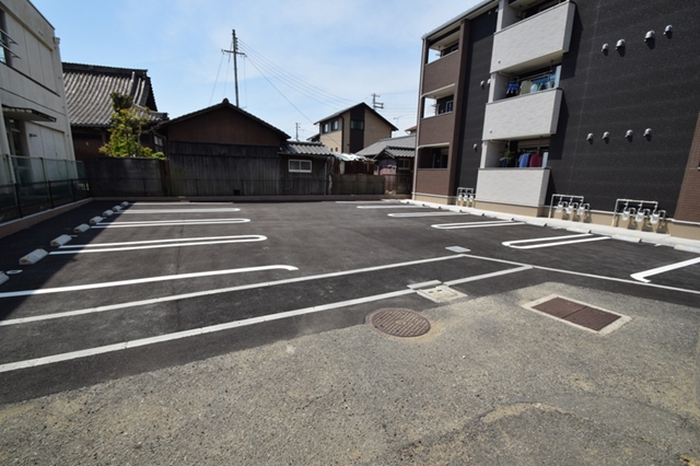 駐車場　敷地内駐車スペース