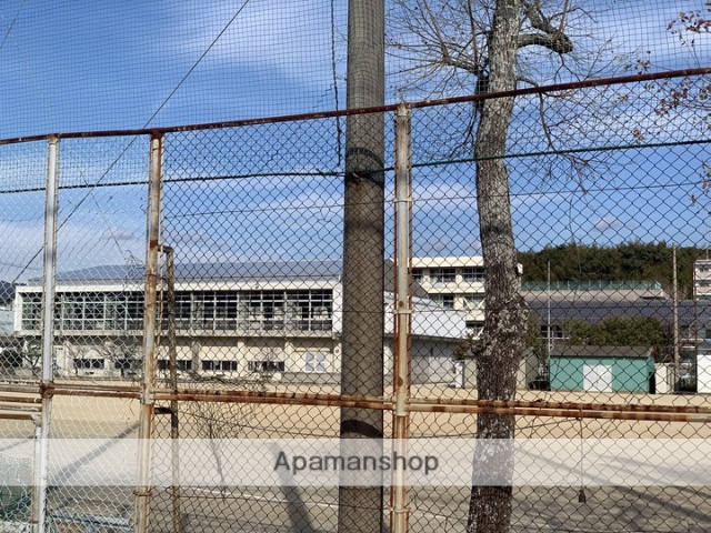 小学校　高知市立高須小学校（小学校）まで508m