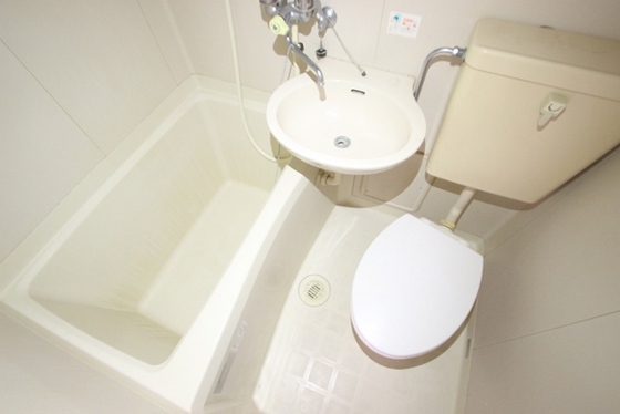 バス・シャワールーム　※別号室の写真です