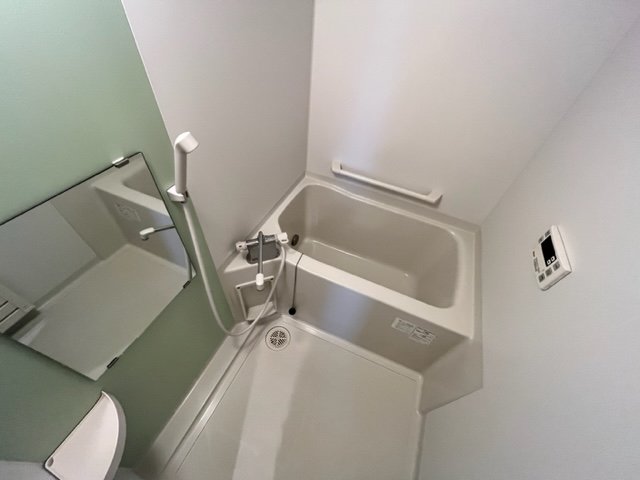 バス・シャワールーム　追い炊き機能付き