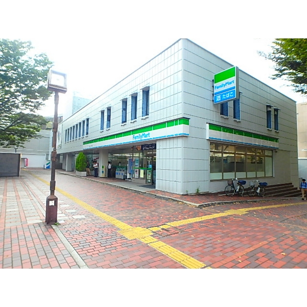 コンビニ　ファミリーマート　多摩センター駅南店（コンビニ）まで485m