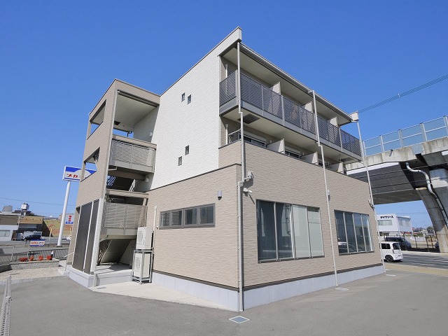 建物外観　外観もきれいです