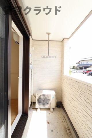 バルコニー　南東向きの陽光あたたかなお部屋です♪