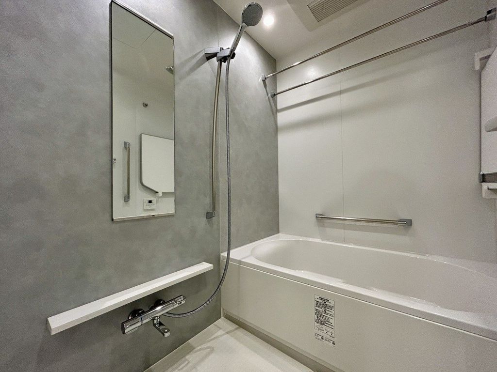 バス・シャワールーム　浴室