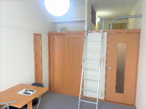 居室・リビング　同タイプ代表写真となり設備仕様は一部異なる場合があります。