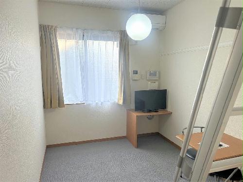 居室・リビング　同タイプ代表写真となり設備仕様は一部異なる場合があります。