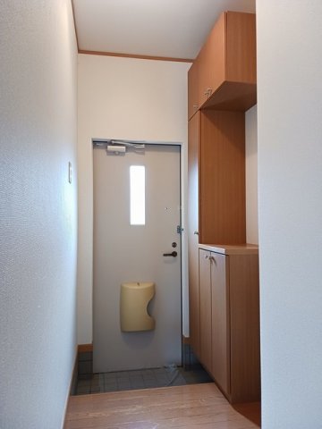 玄関　シンプルで使いやすい玄関です