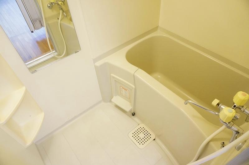 バス・シャワールーム　浴室