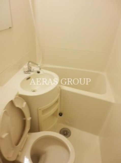 バス・シャワールーム　別部屋　同仕様