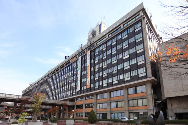 役所　岡山県庁（役所）まで848m