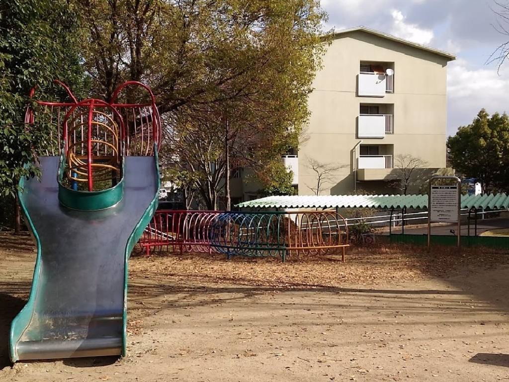 公園　春日町四丁目公園（公園）まで216m