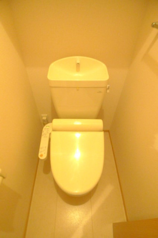 トイレ　※他号室の写真です。