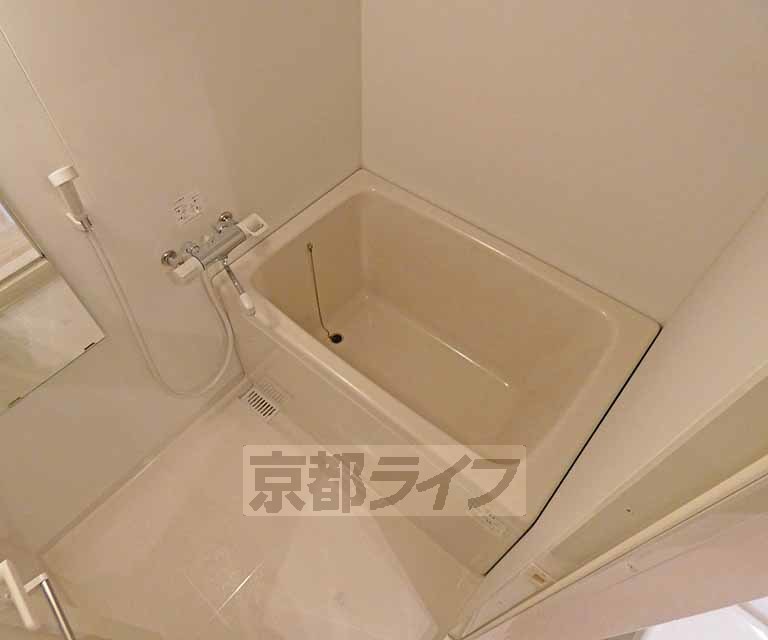 バス・シャワールーム　浴室です。