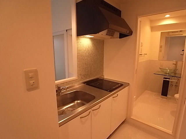 キッチン　ＩＨシステムキッチン。