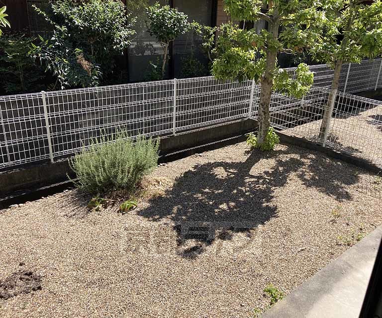 バルコニー　テラス付きです！