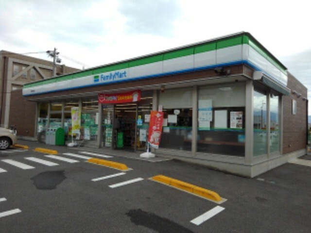 コンビニ　ファミリーマート長野東通り店（コンビニ）まで574m