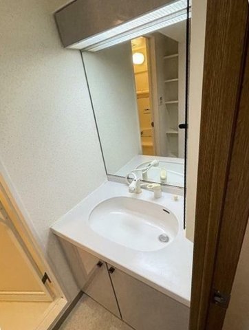 洗面設備　朝の身支度に欠かせない洗面台♪