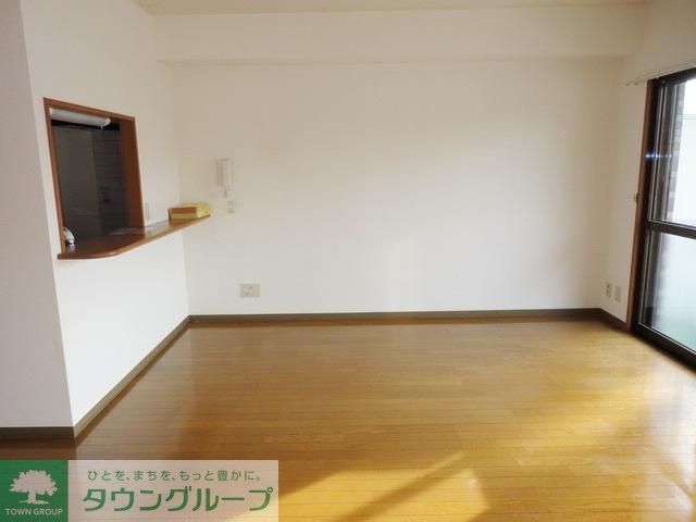 居室・リビング　★お部屋探しはタウンハウジング稲田堤店まで★