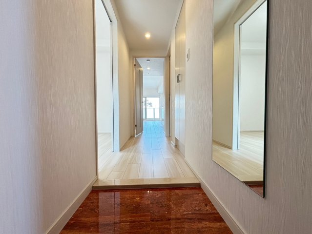 玄関　詳細は、RISUMO江坂本店までお問合せください♪